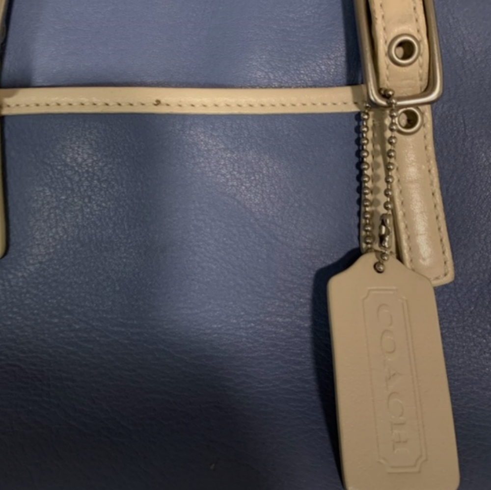 Vintage Cadet Blue Leather Coach Handbag - Picture 3 of 11